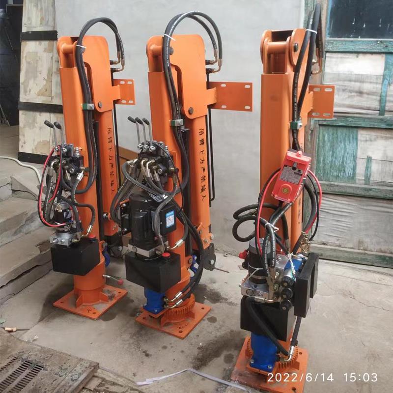 围场满族蒙古族自治县重汽蓝牌随车吊 3.2吨 国六动力强 液压驱动 农用自卸起重机